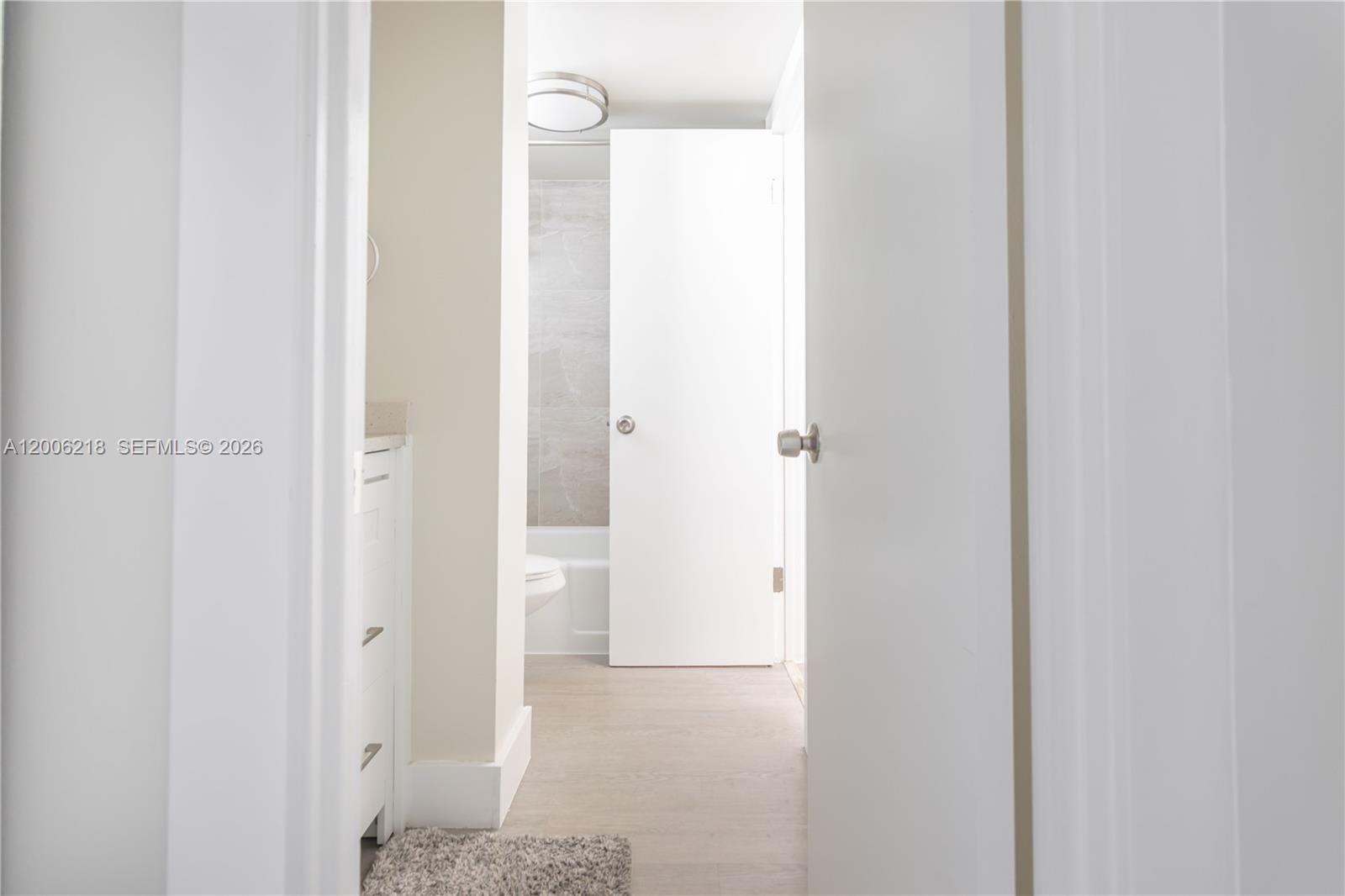 EDEN ISLES CONDO # 4 - Residential