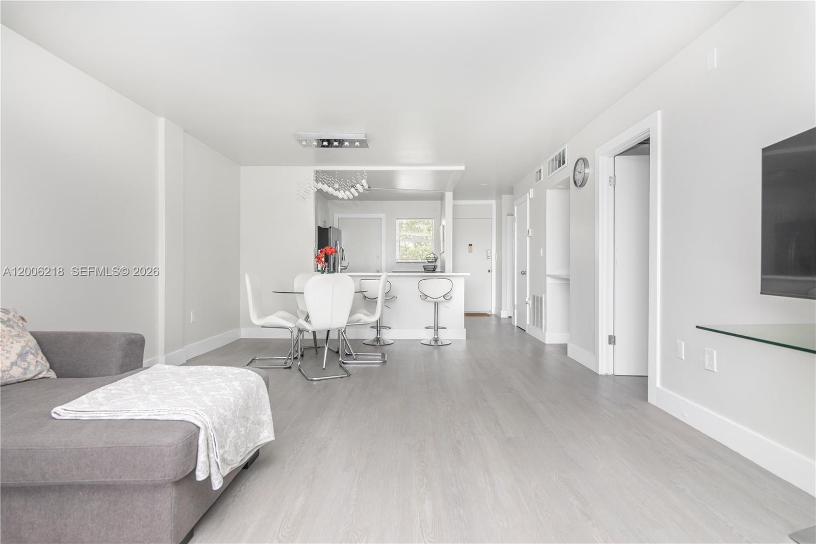 EDEN ISLES CONDO # 4 - Residential