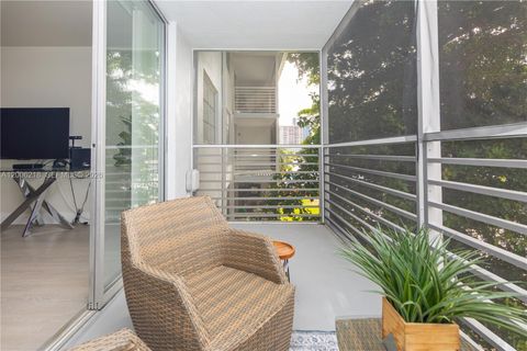Tiny photo for 3600 NE 170th St #308, North Miami Beach, FL 33160 (MLS # A12006218)