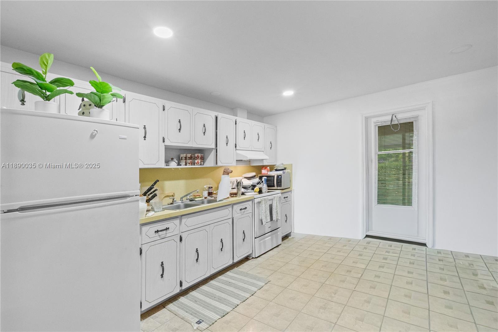 CORAL RIDGE GALT ADD NO 2 - Residential Income