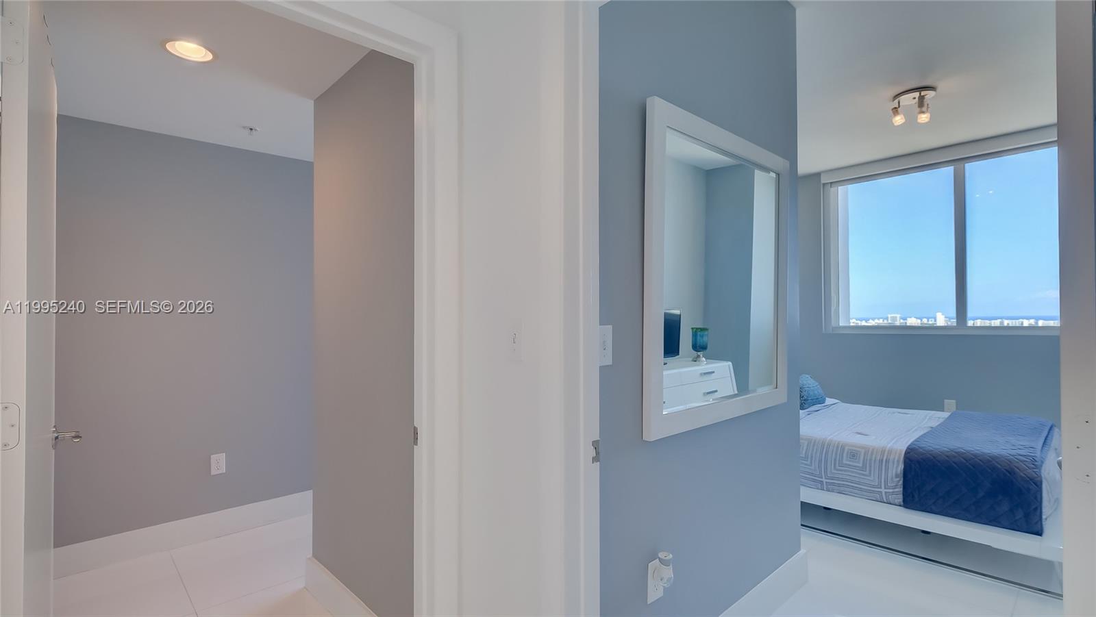 VIZCAYNE SOUTH CONDO - Residential