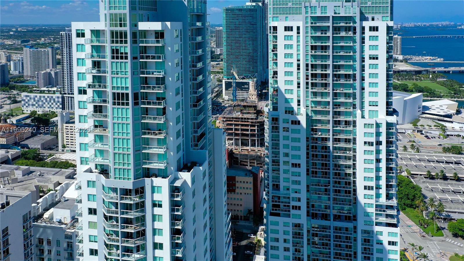 VIZCAYNE SOUTH CONDO - Residential