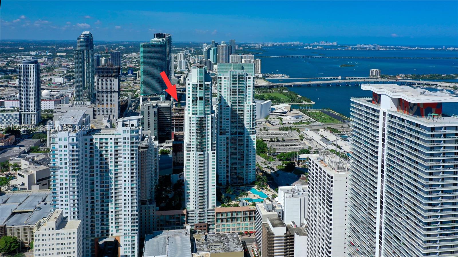 VIZCAYNE SOUTH CONDO - Residential