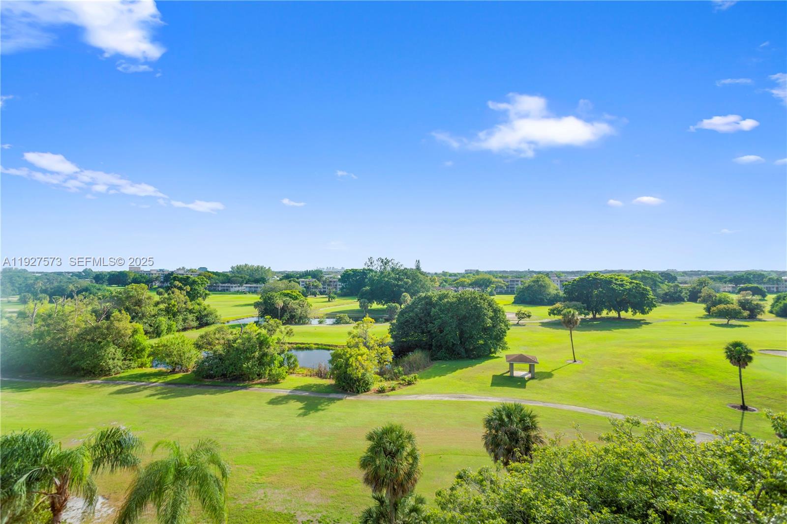 NO 8 PALM-AIRE COUNTRY CL - Residential