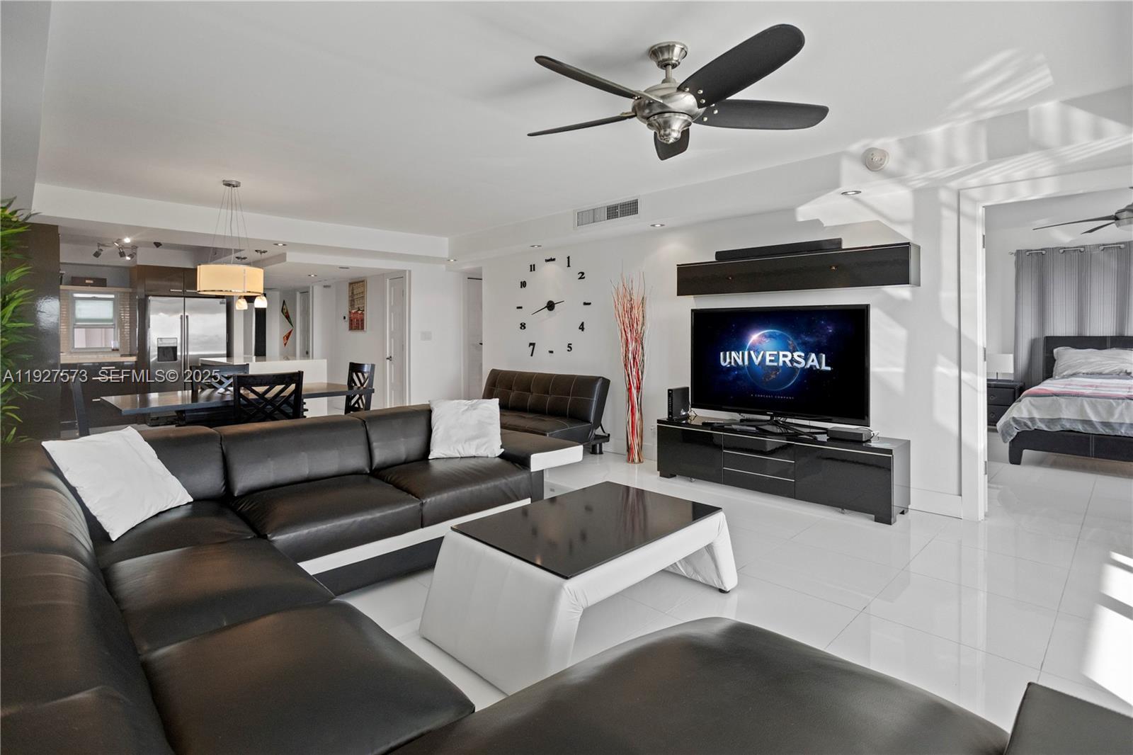 NO 8 PALM-AIRE COUNTRY CL - Residential