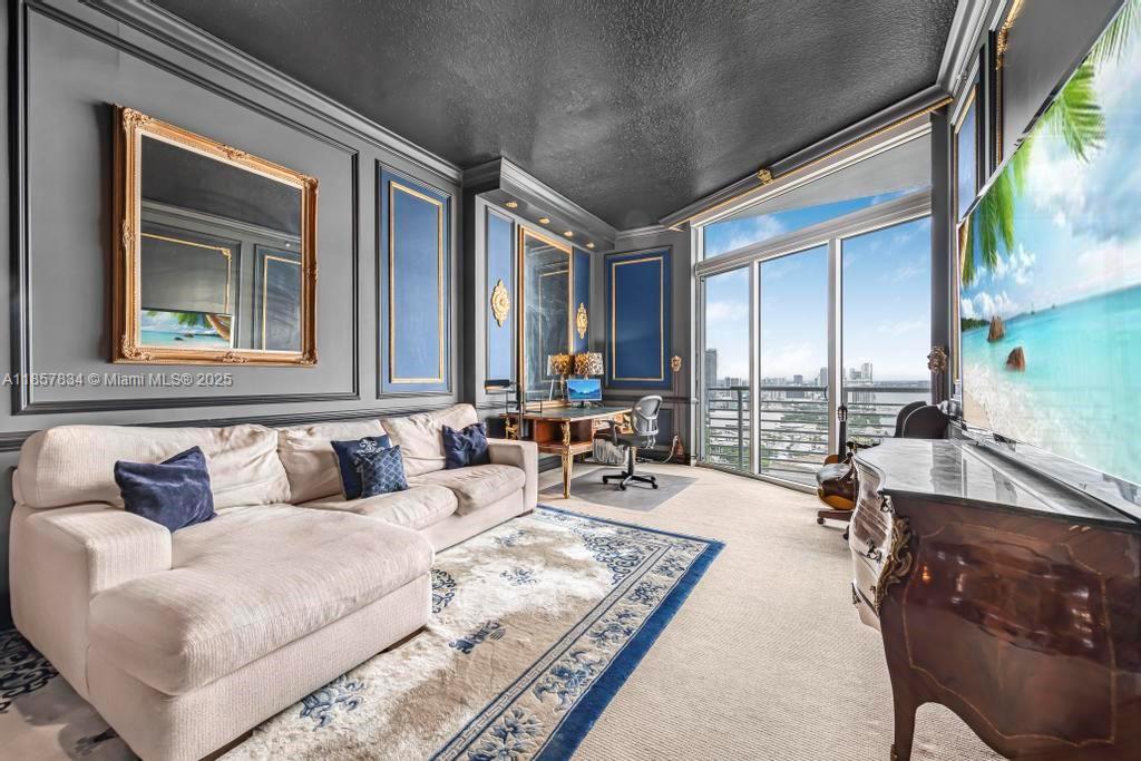 335 S Biscayne Blvd LPH-02