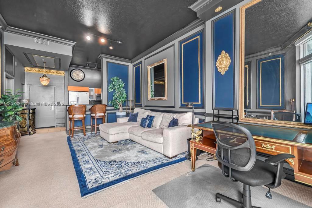 335 S Biscayne Blvd LPH-02