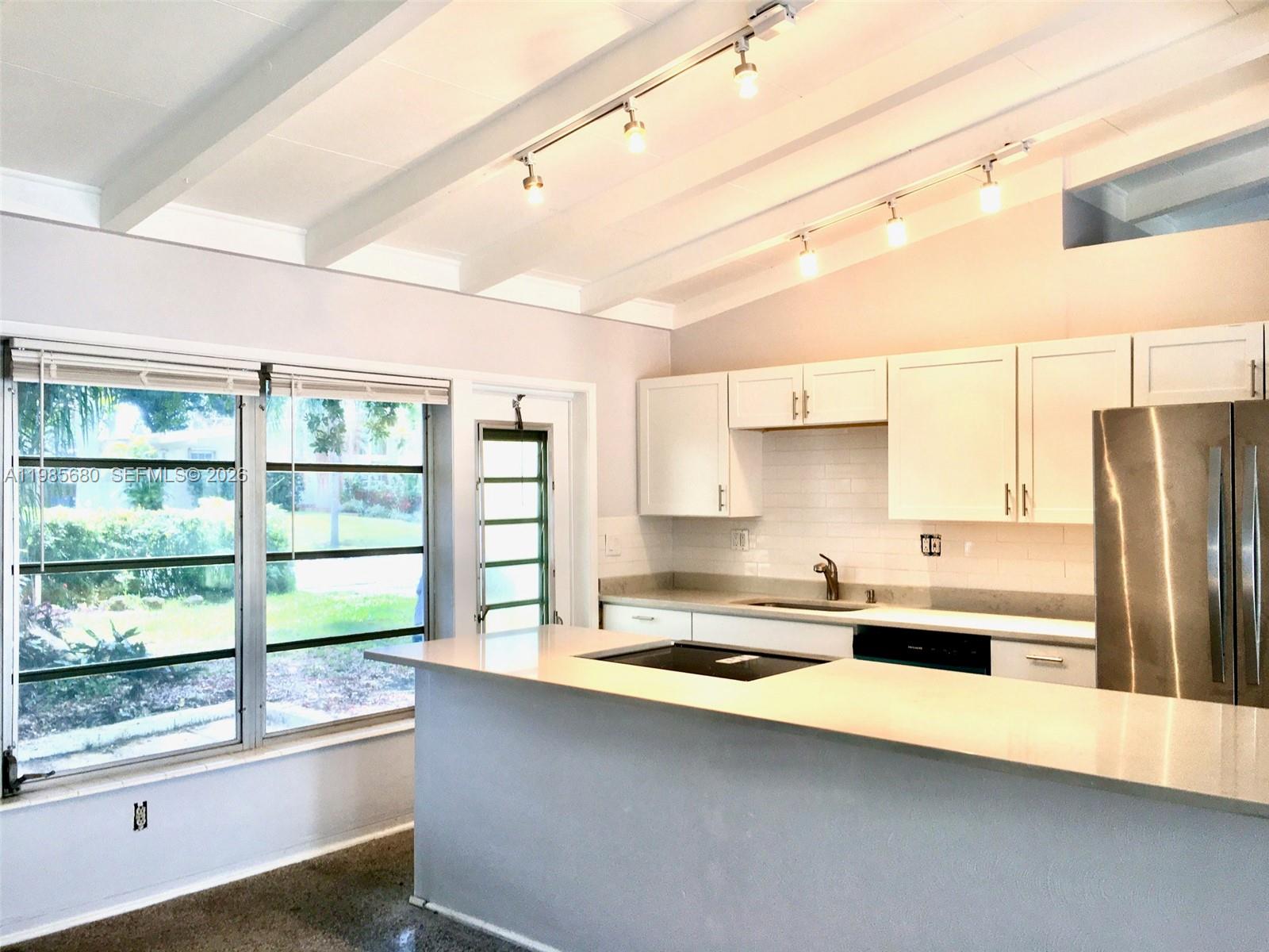 LAUDERDALE ISLES NO 2 - Residential Lease