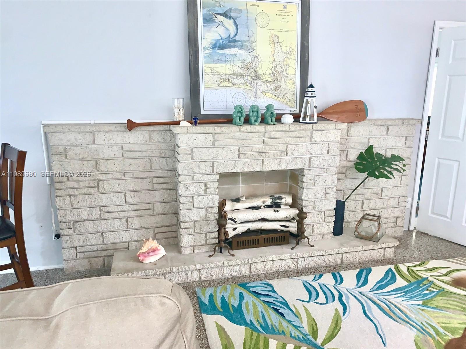 LAUDERDALE ISLES NO 2 - Residential Lease