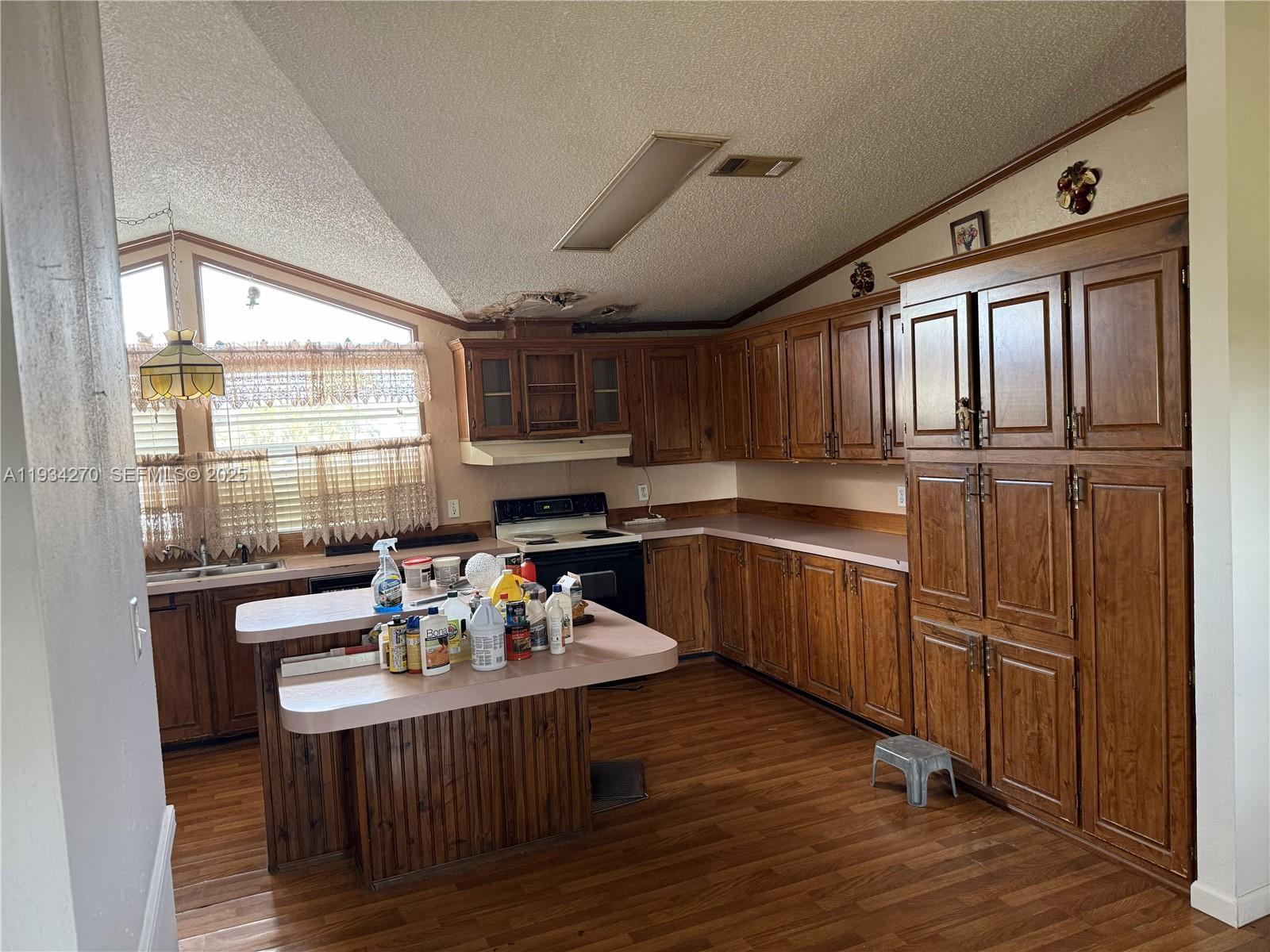 AMERICANA VILLAGE CONDO - Residential