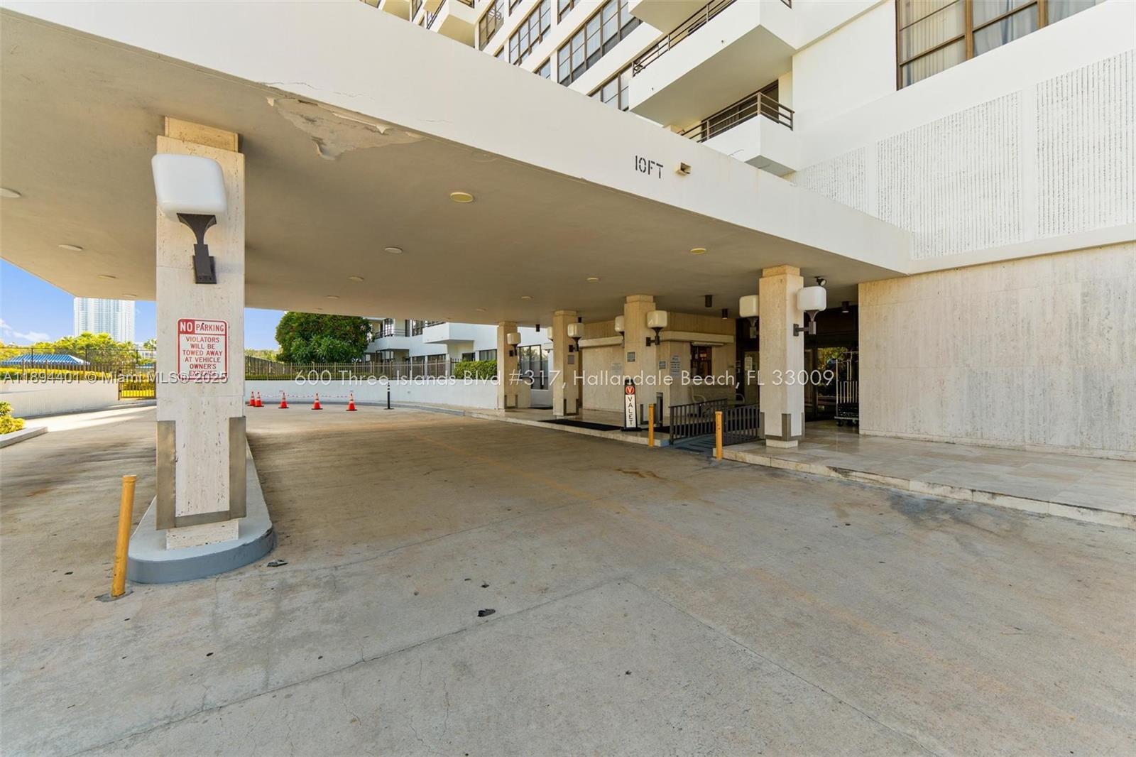 OLYMPUS CONDO PHASE - Residential