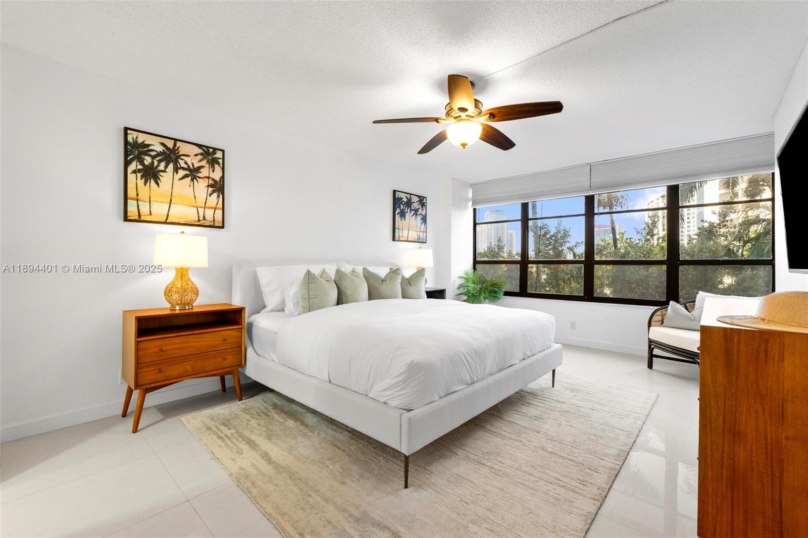 OLYMPUS CONDO PHASE - Residential
