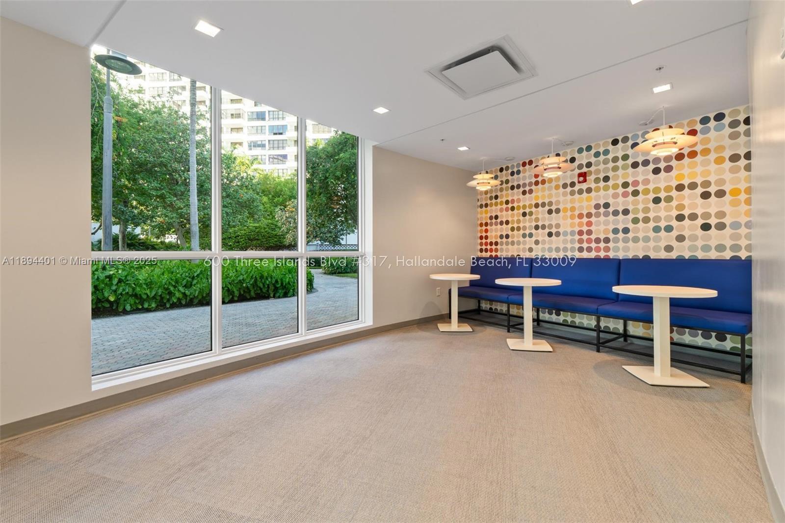 OLYMPUS CONDO PHASE - Residential