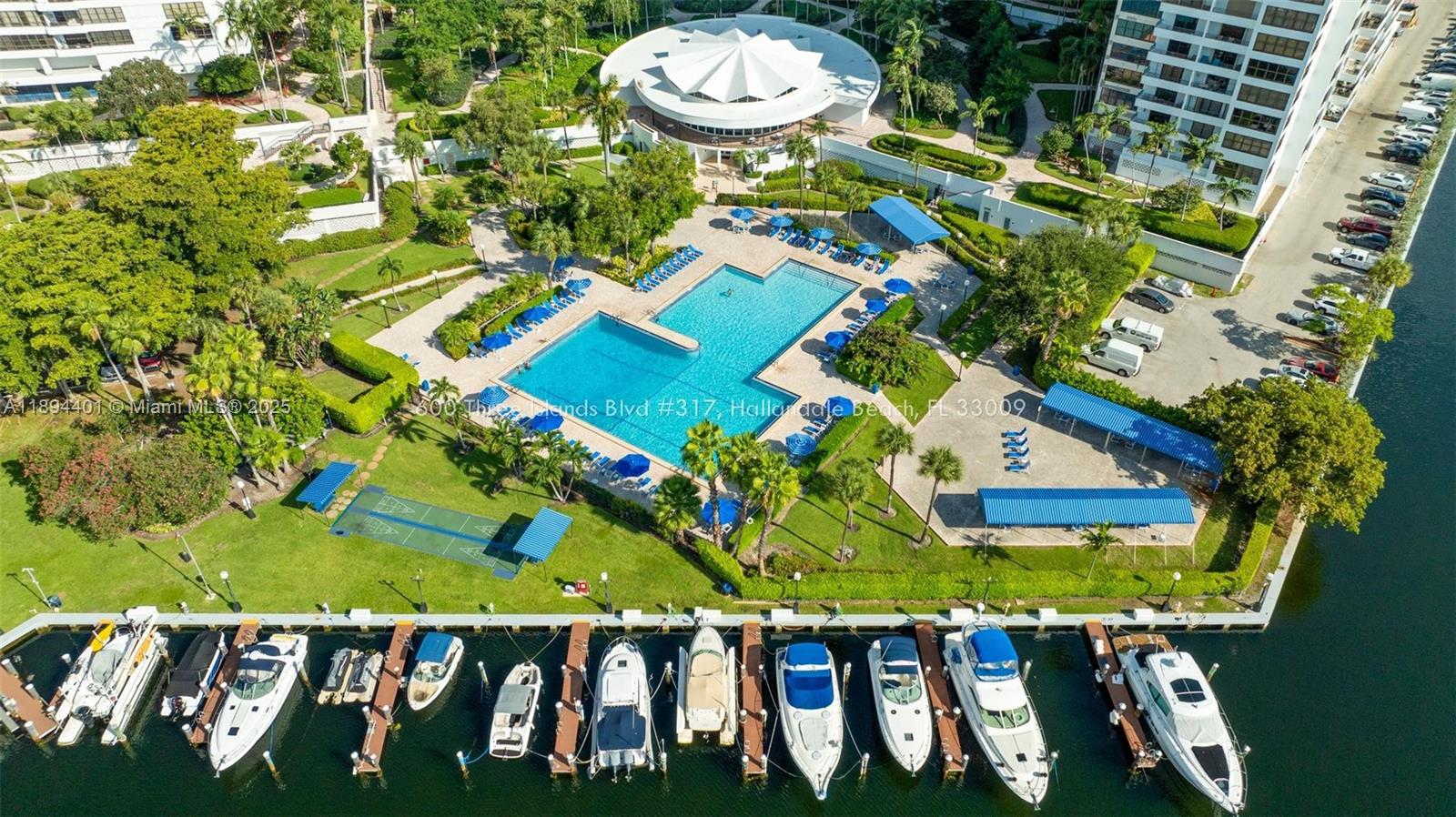OLYMPUS CONDO PHASE - Residential