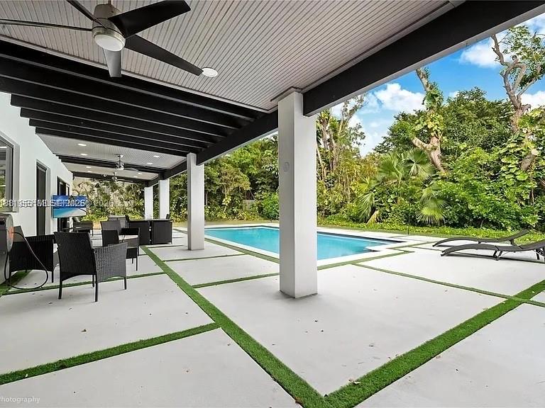 CHARLOTTE ESTATES - Residential