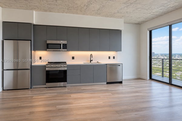 307 SW 5TH ST APT 2610, FORT LAUDERDALE, FL 33315 - Image fd77fb46f64e2189bc441c6ac85d28eb/1832433125