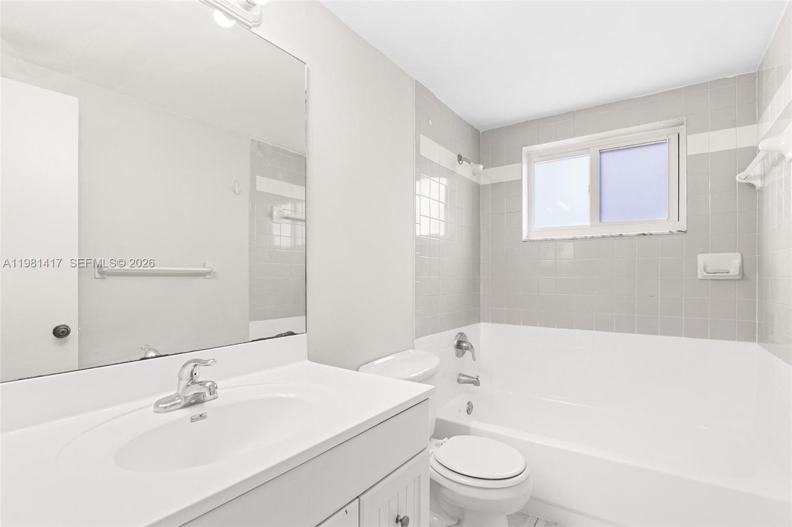 VILLAGE OF KINGS CREEK CO - Residential Lease