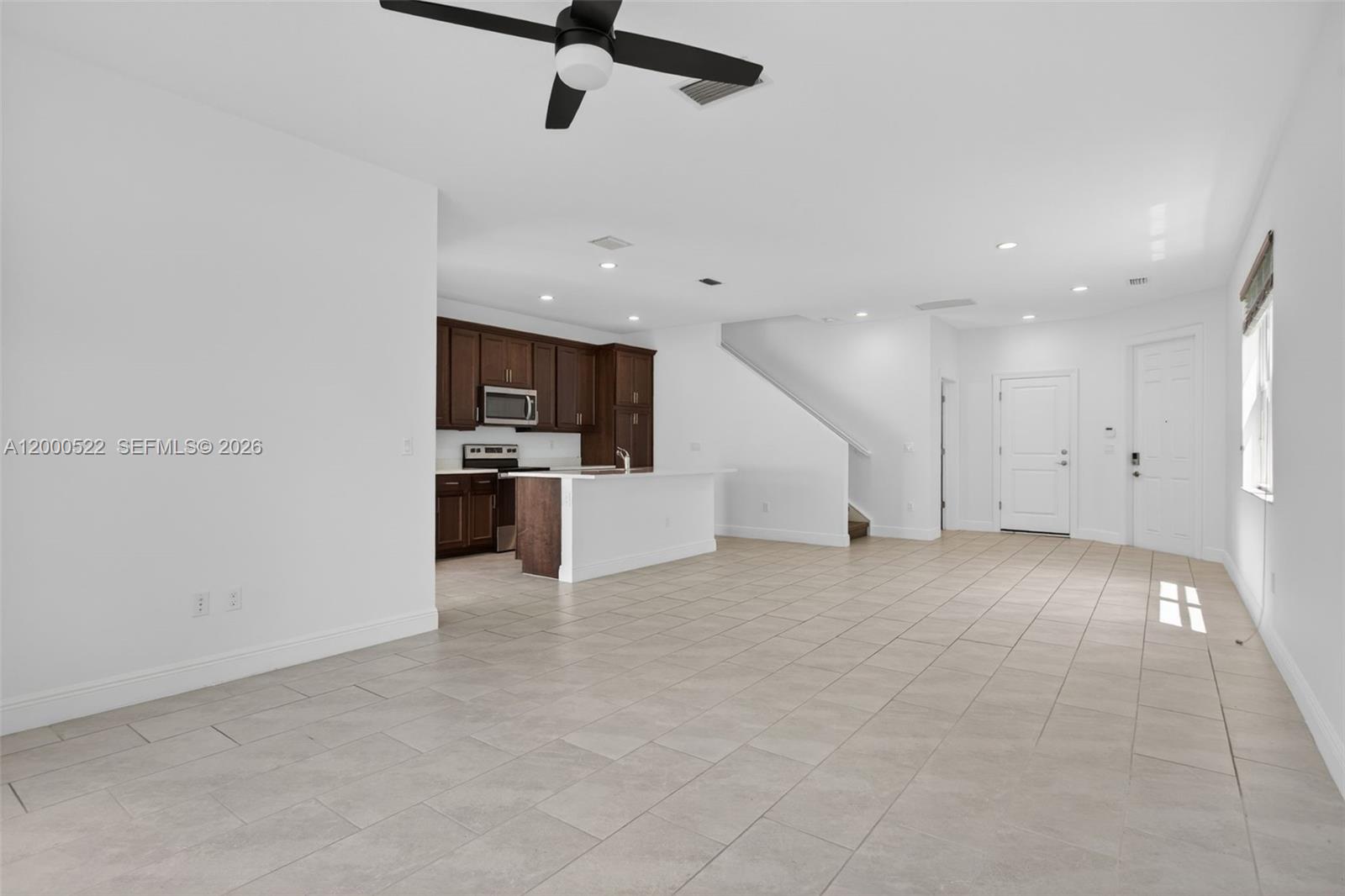 DEERFIELD CROSSING - Residential