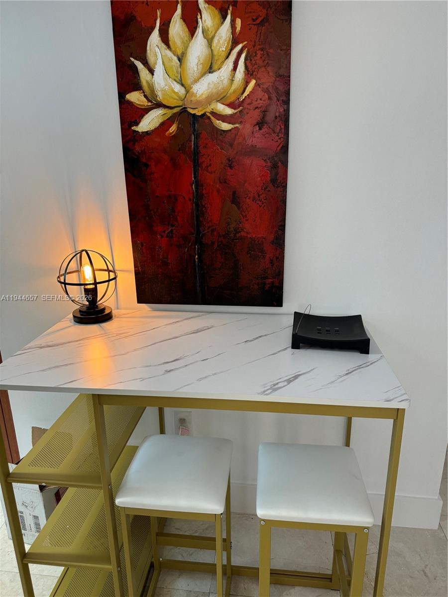 THE SAIL CONDO - Residential