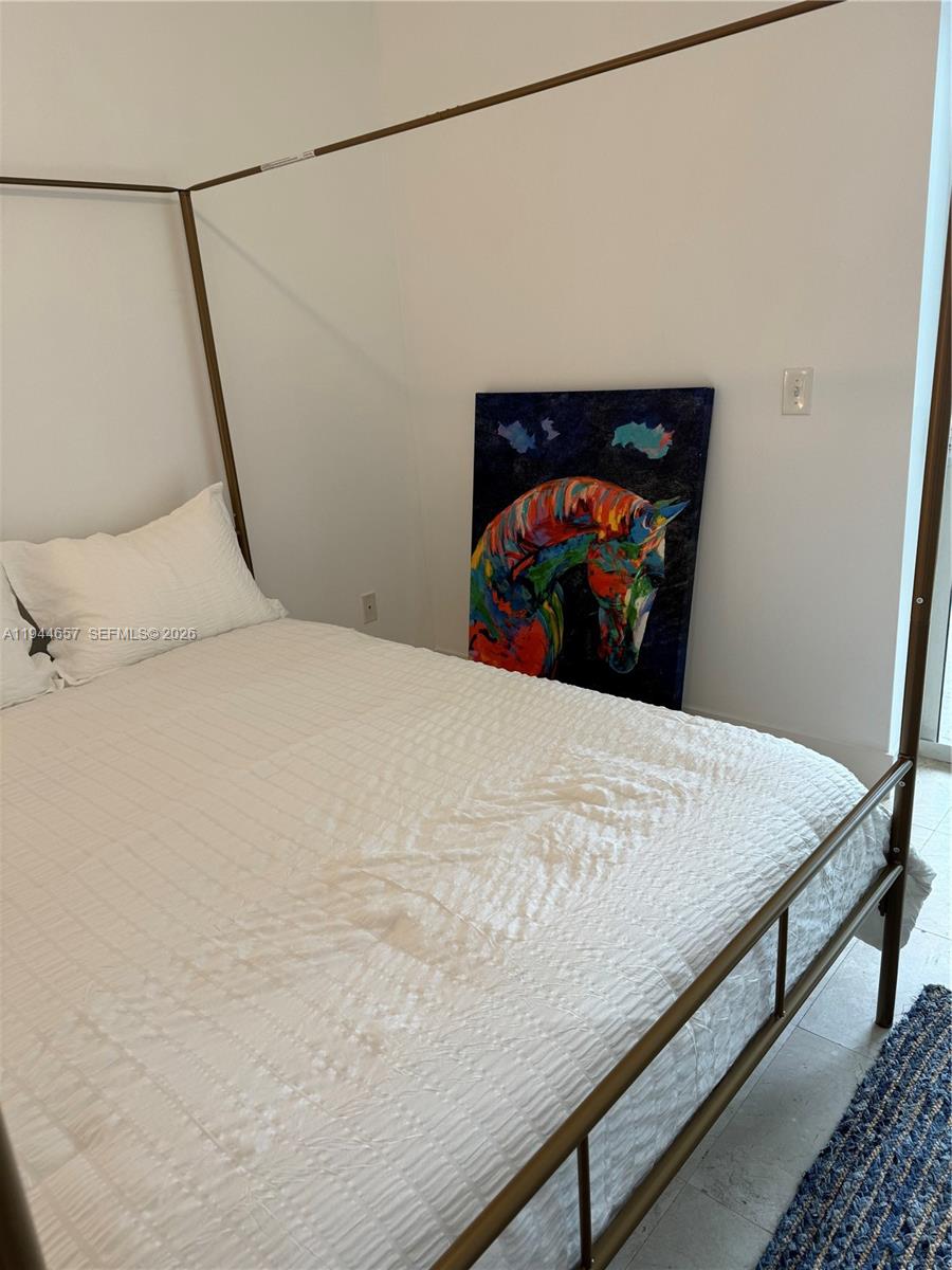 THE SAIL CONDO - Residential