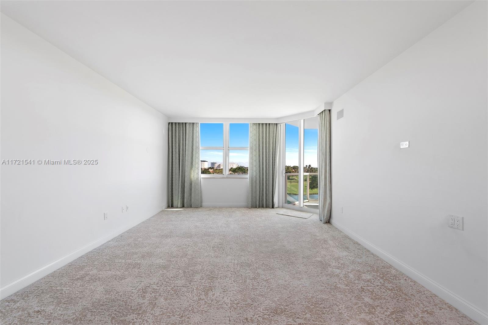 TOWNSEND PLACE CONDO - Residential