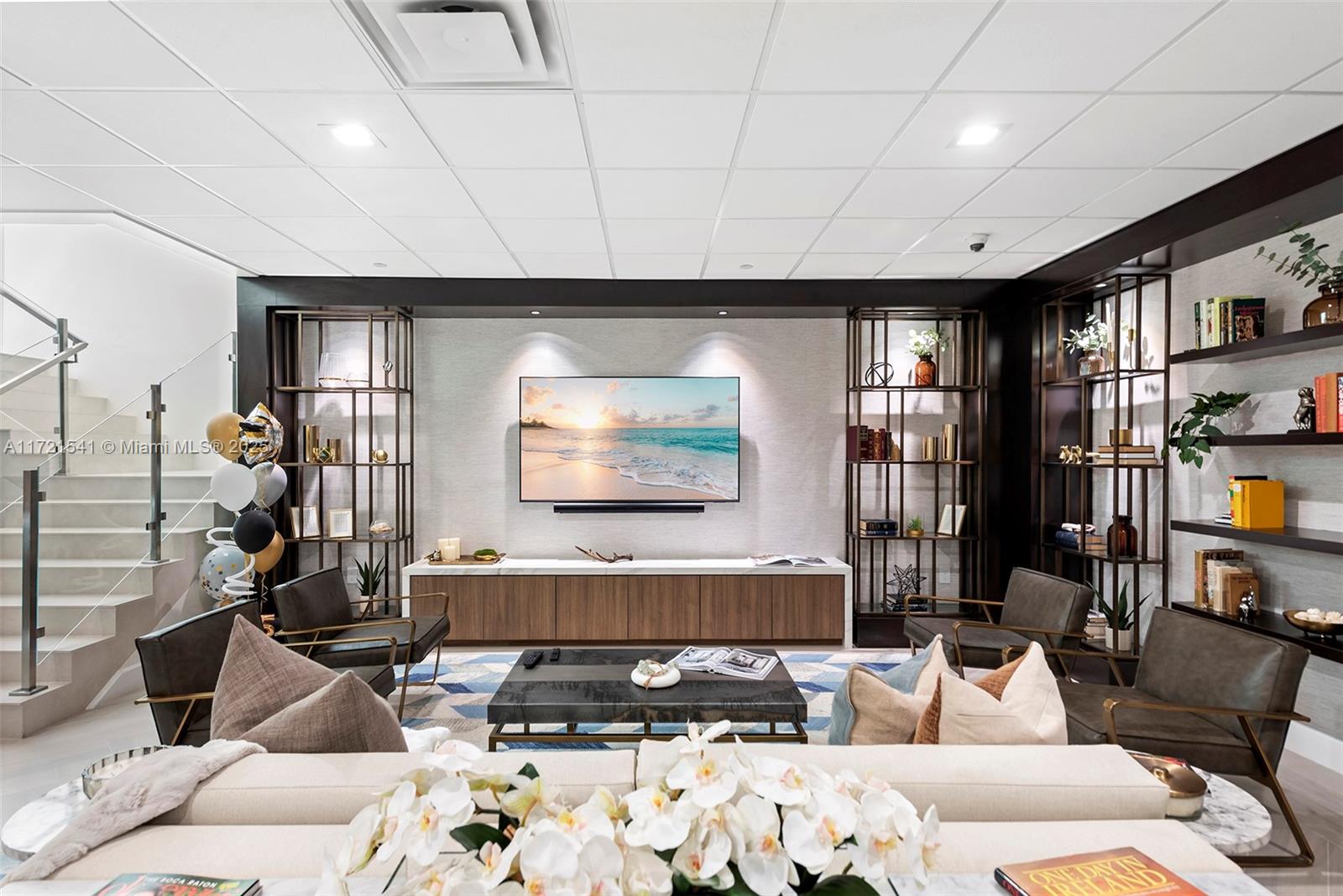 TOWNSEND PLACE CONDO - Residential