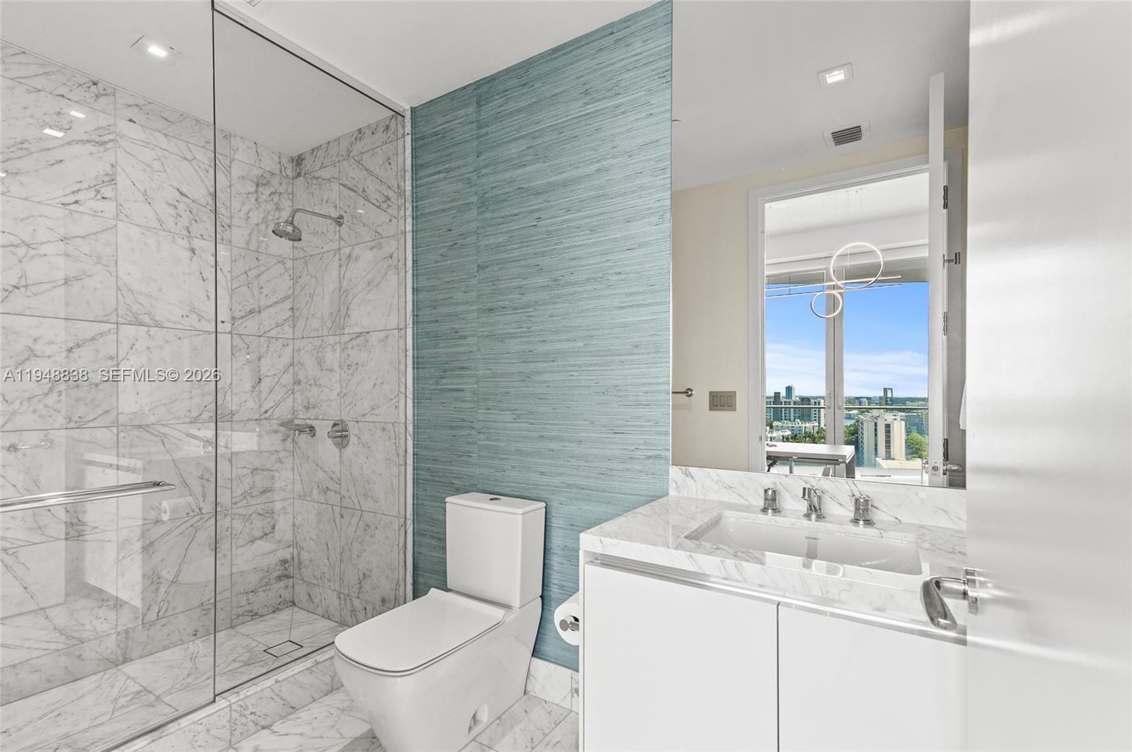 JADE SIGNATURE CONDO - Residential