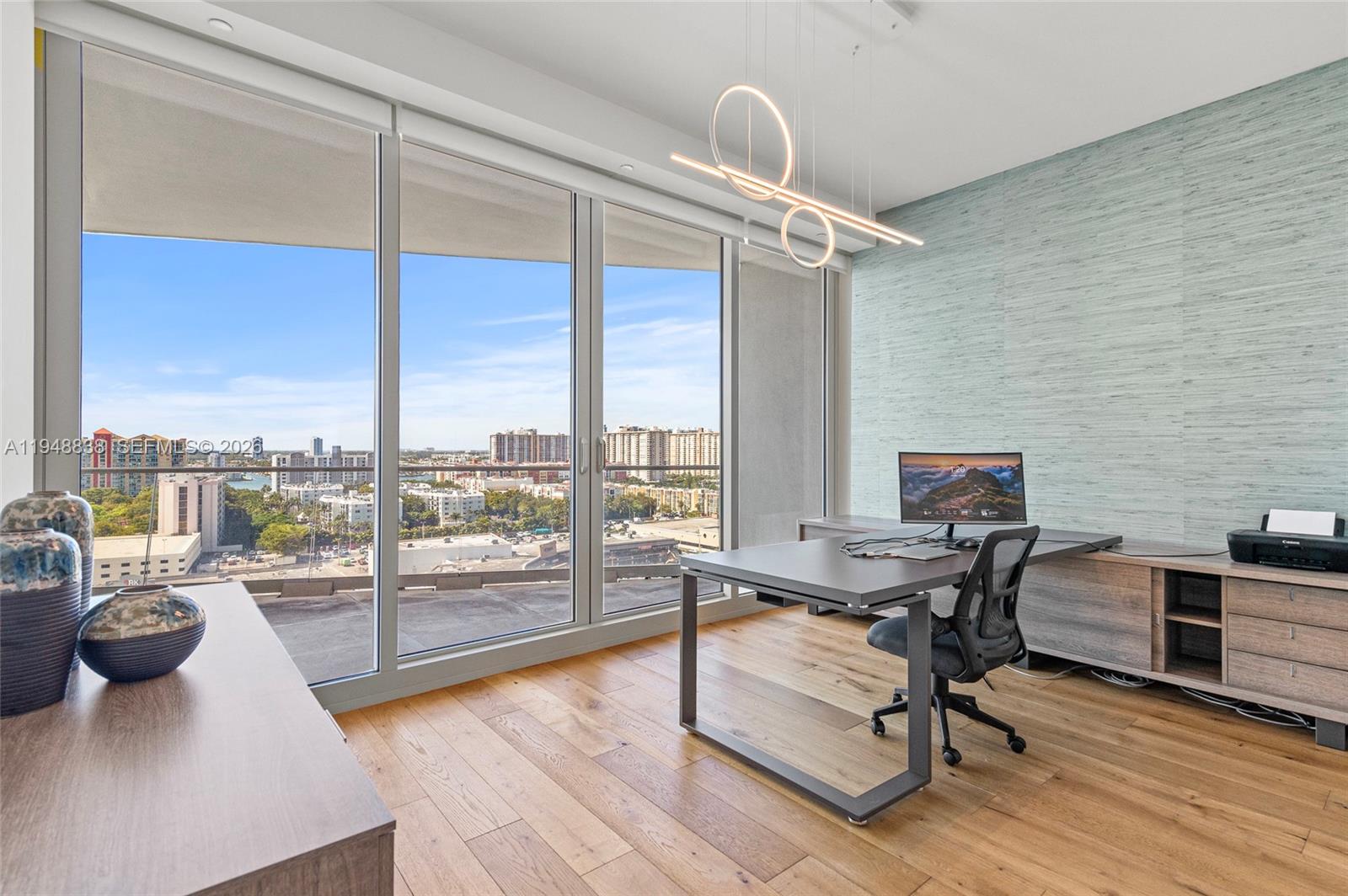 JADE SIGNATURE CONDO - Residential