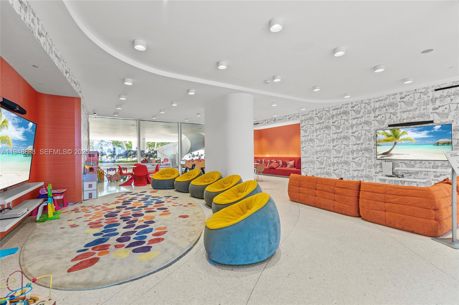 JADE SIGNATURE CONDO - Residential