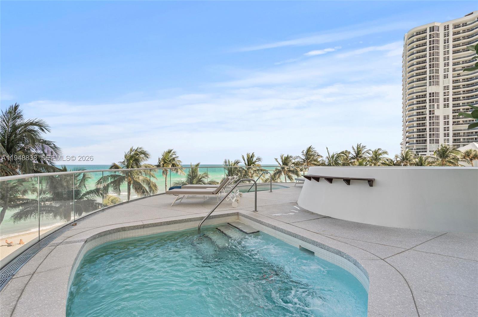 JADE SIGNATURE CONDO - Residential