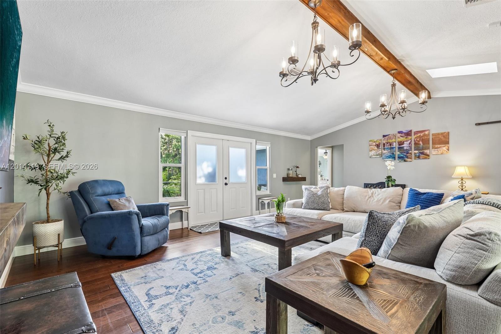 PALM BEACH COUNTRY ESTATE - Residential