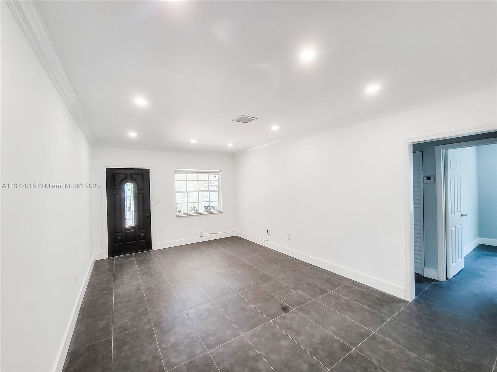 EAST SHENANDOAH - Residential Lease