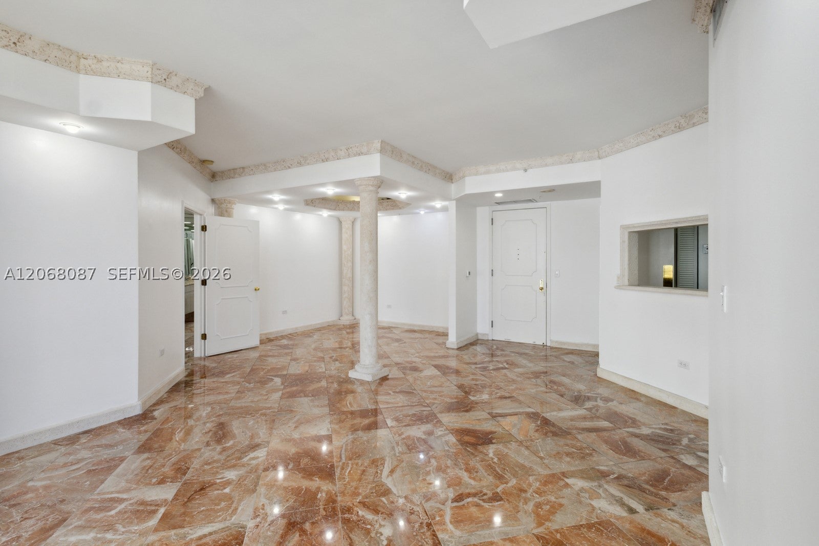 888 Brickell Key Dr 1600