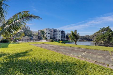 A home in Plantation