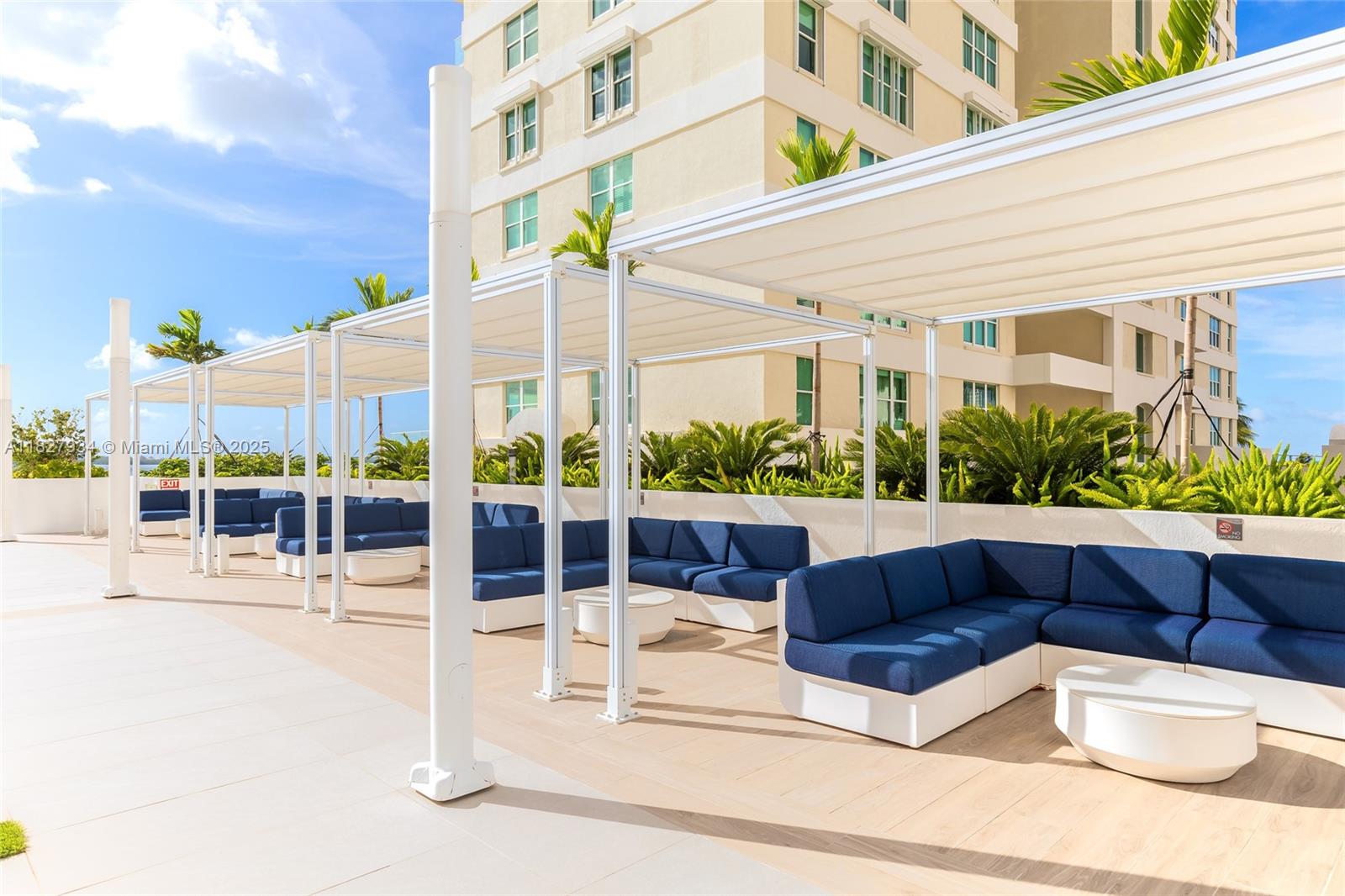 ISOLA CONDO - Residential