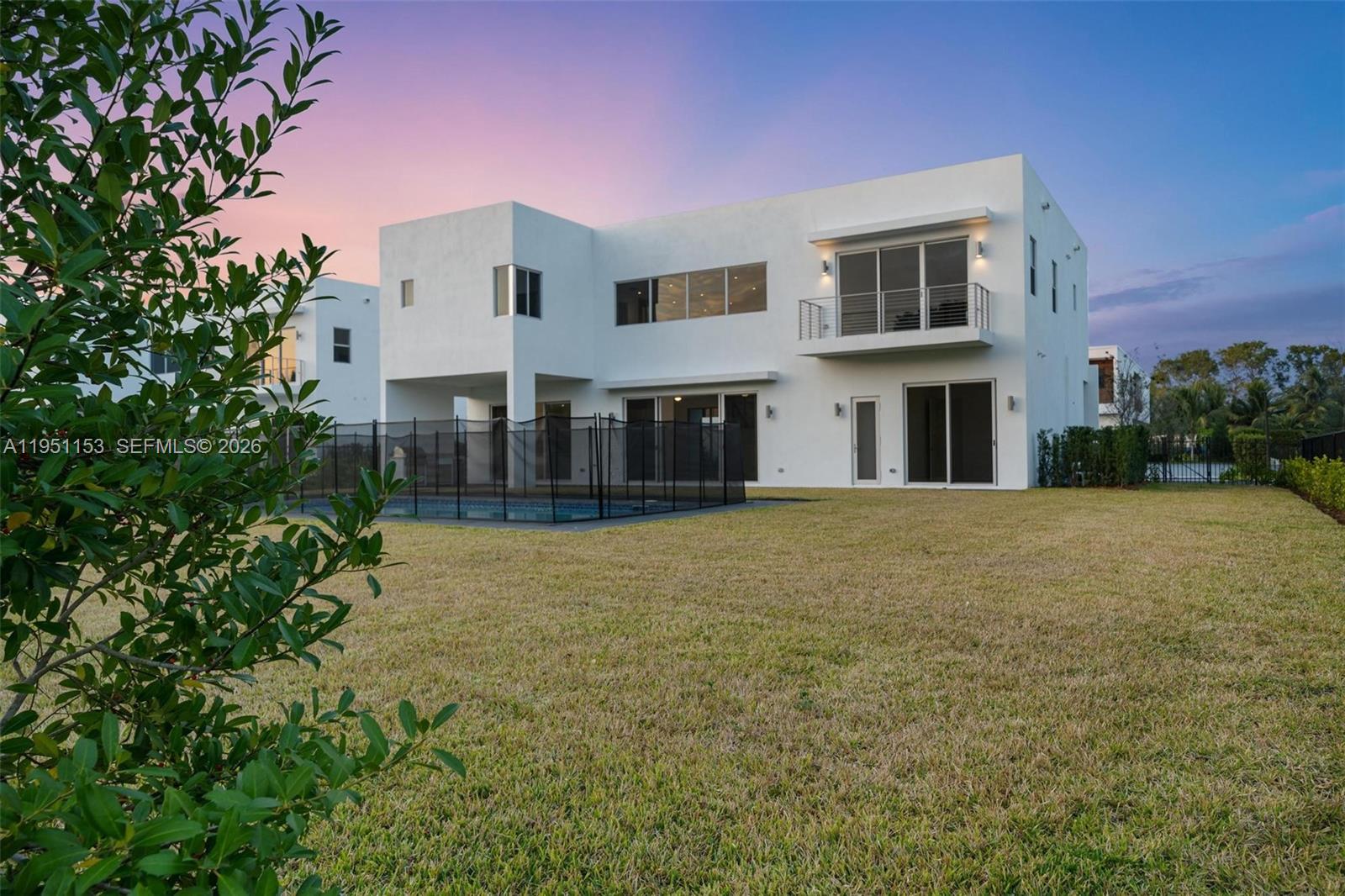 WESTON ESTATES - Residential