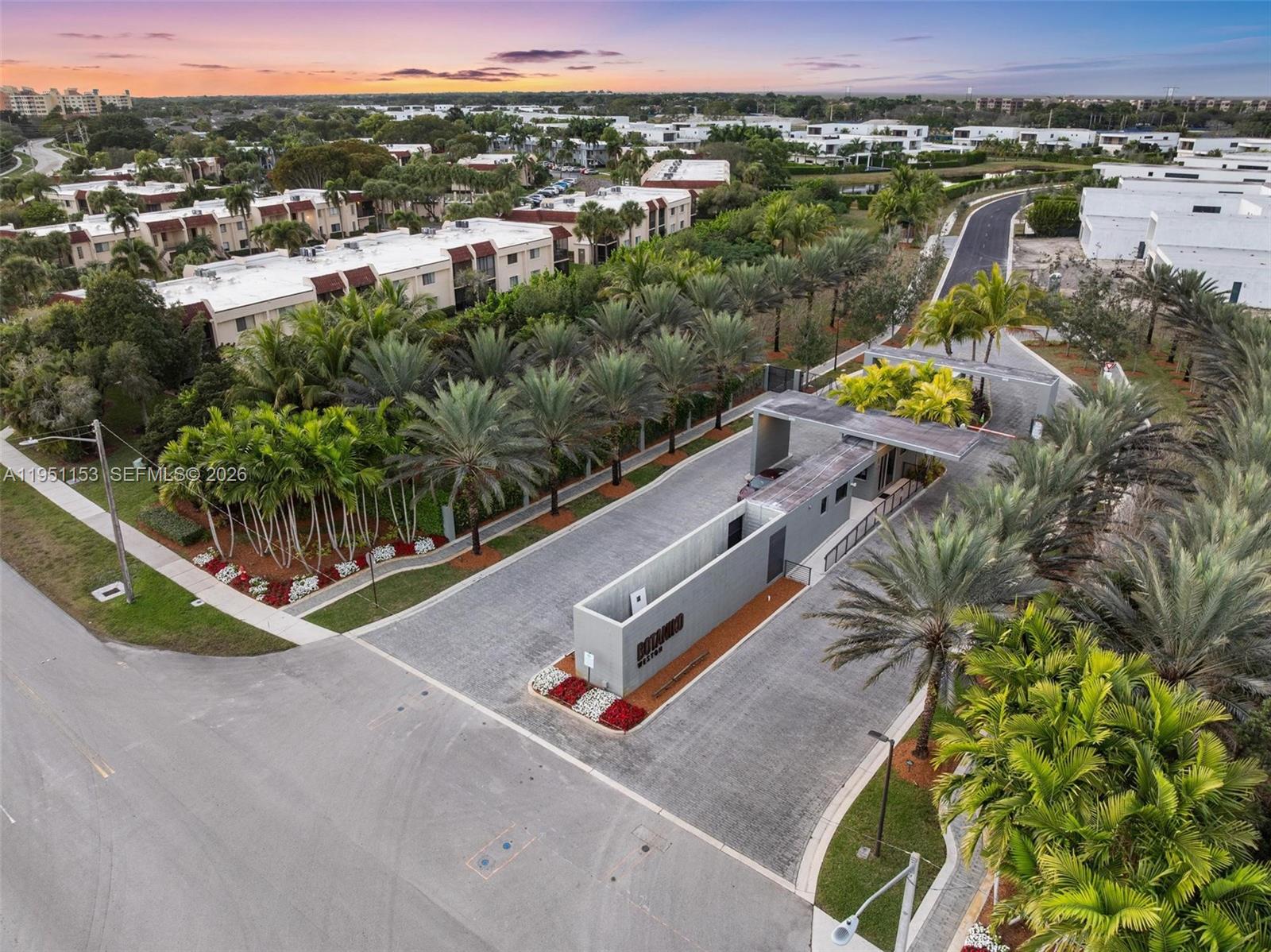 WESTON ESTATES - Residential