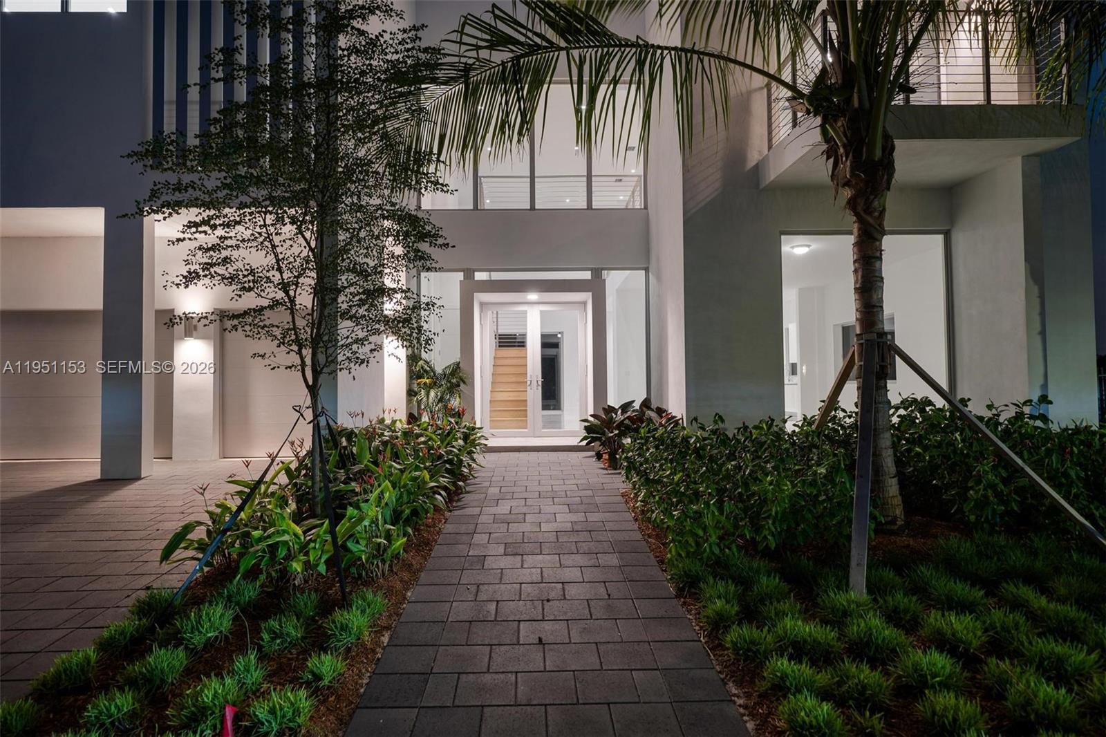 WESTON ESTATES - Residential