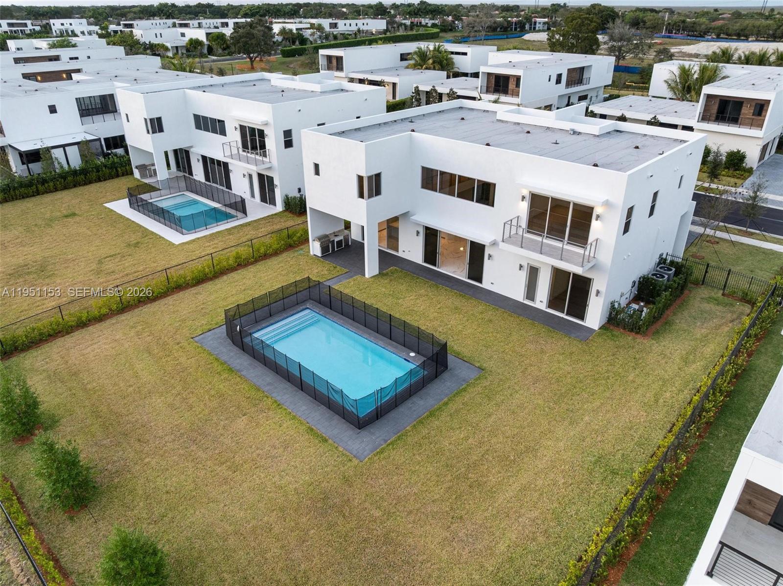 WESTON ESTATES - Residential