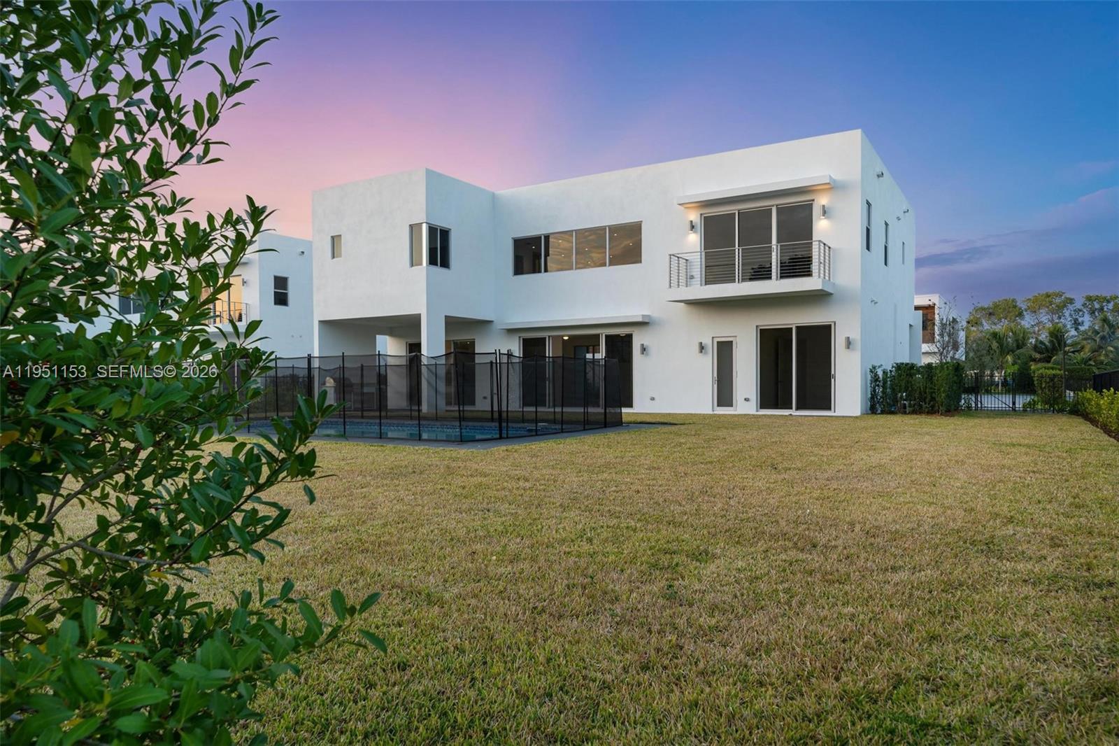 WESTON ESTATES - Residential