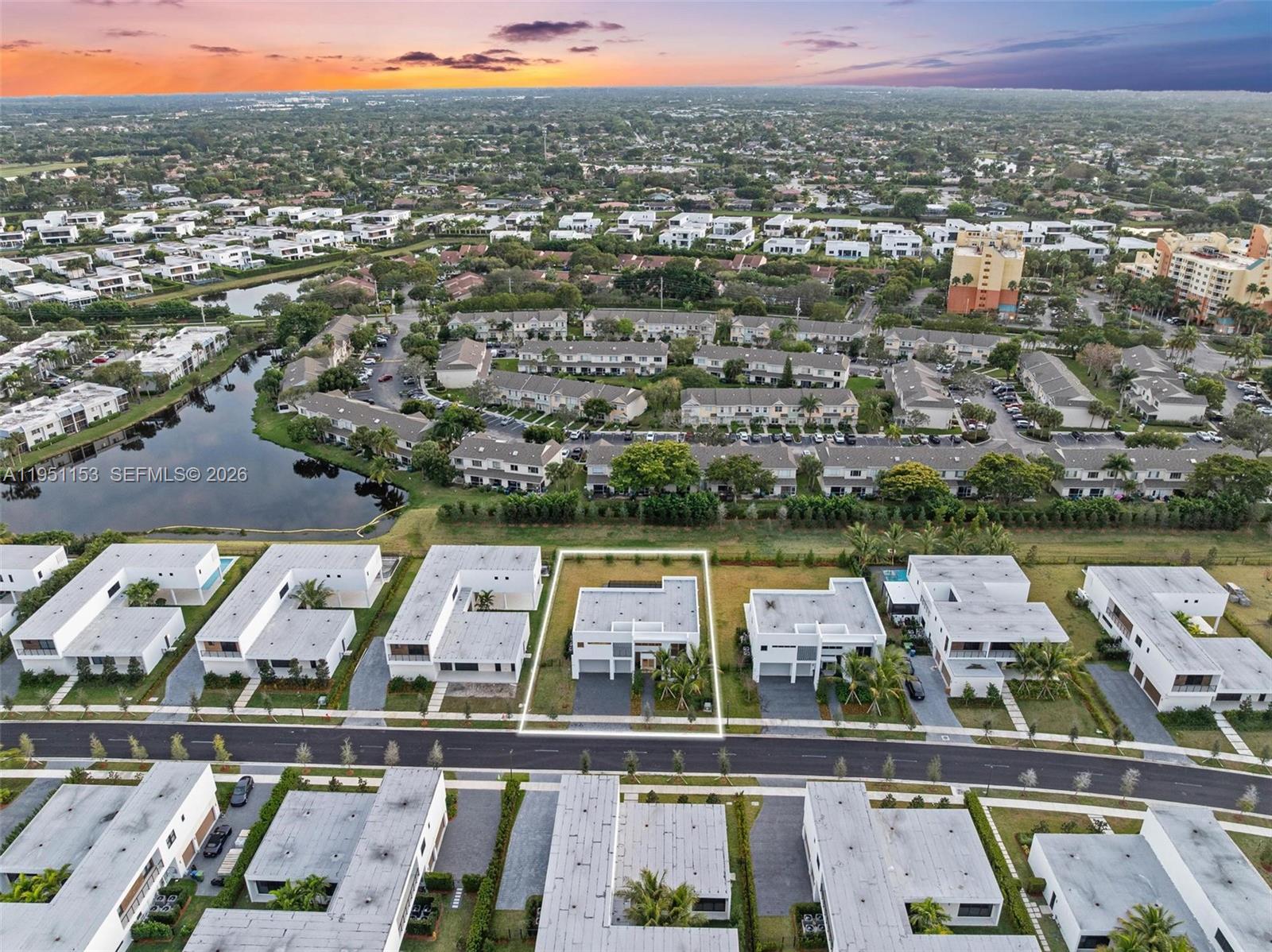 WESTON ESTATES - Residential