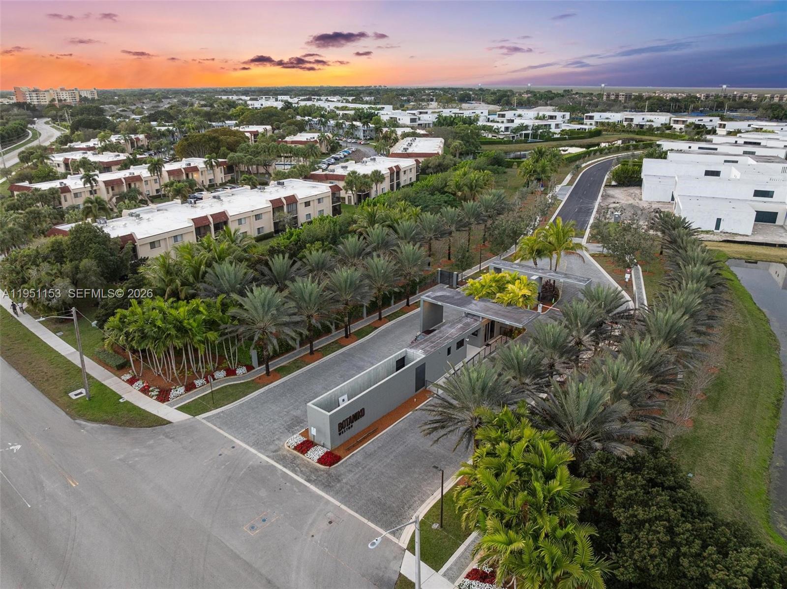 WESTON ESTATES - Residential