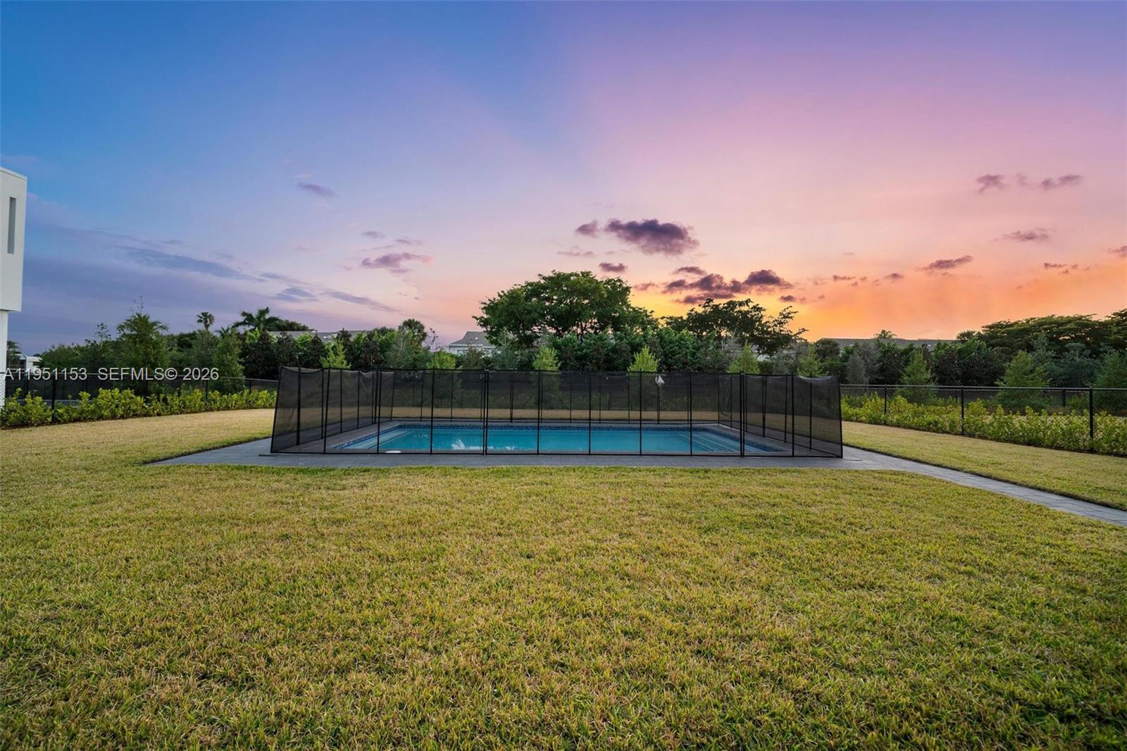 WESTON ESTATES - Residential