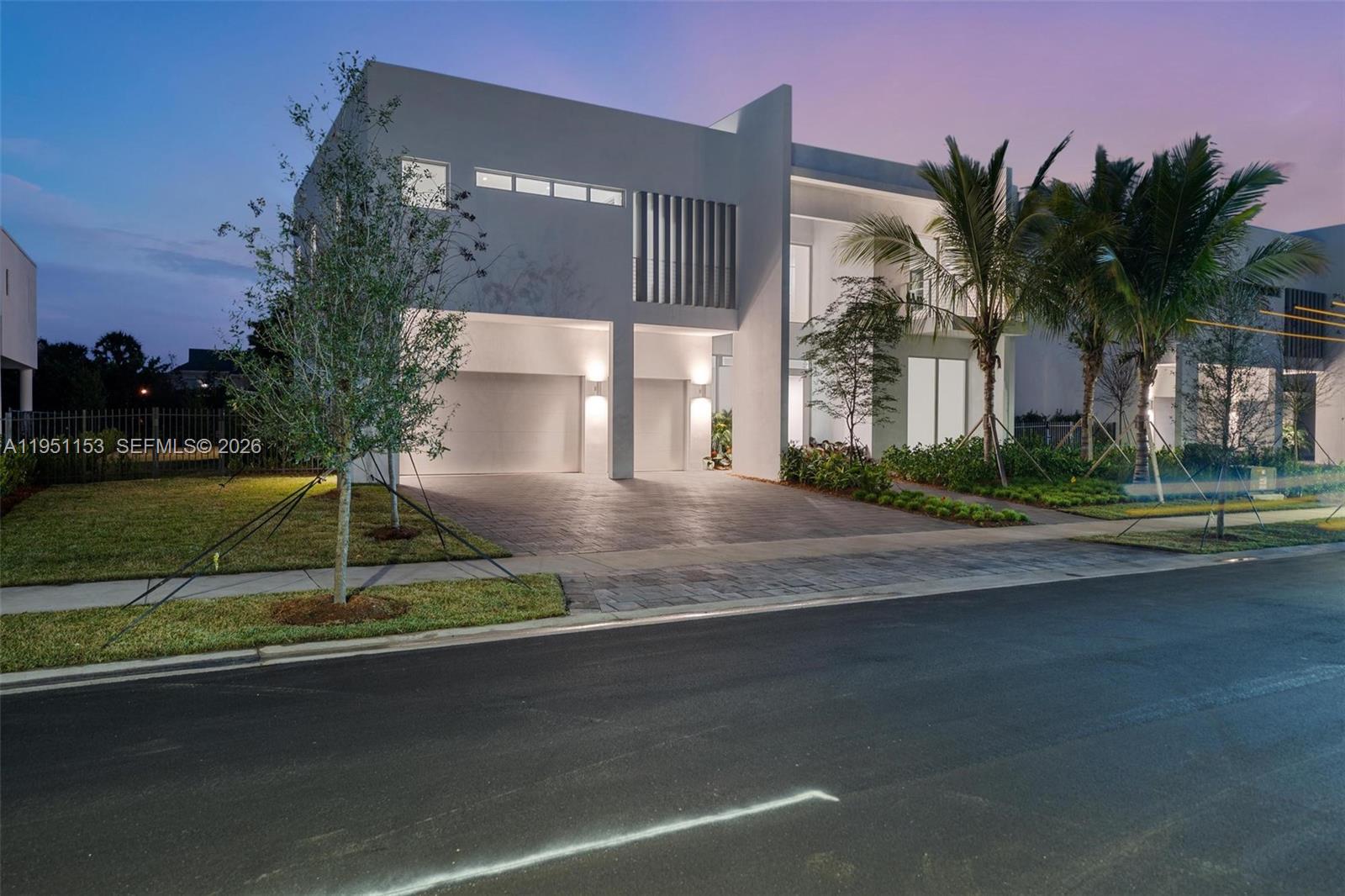 WESTON ESTATES - Residential