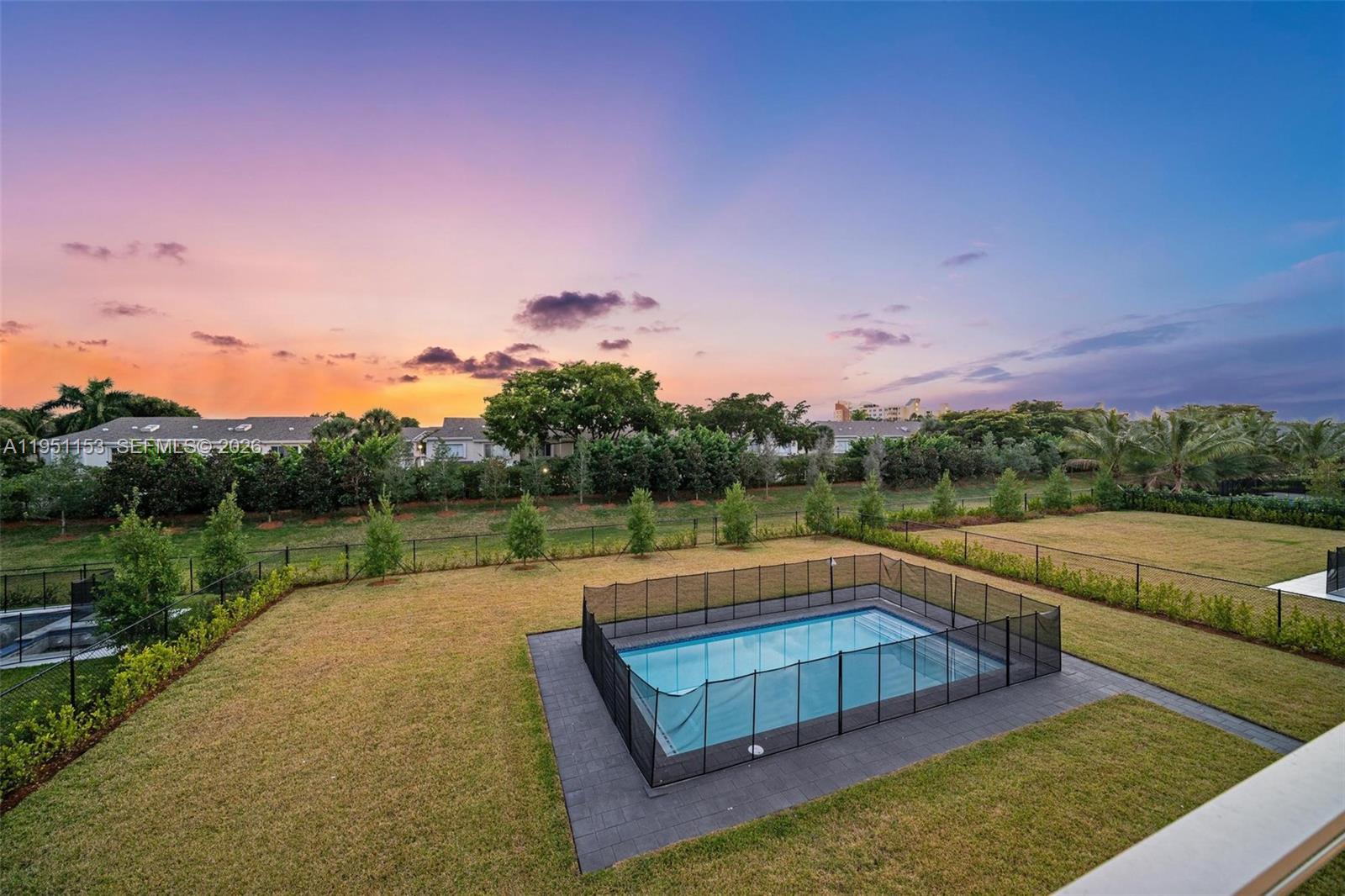 WESTON ESTATES - Residential