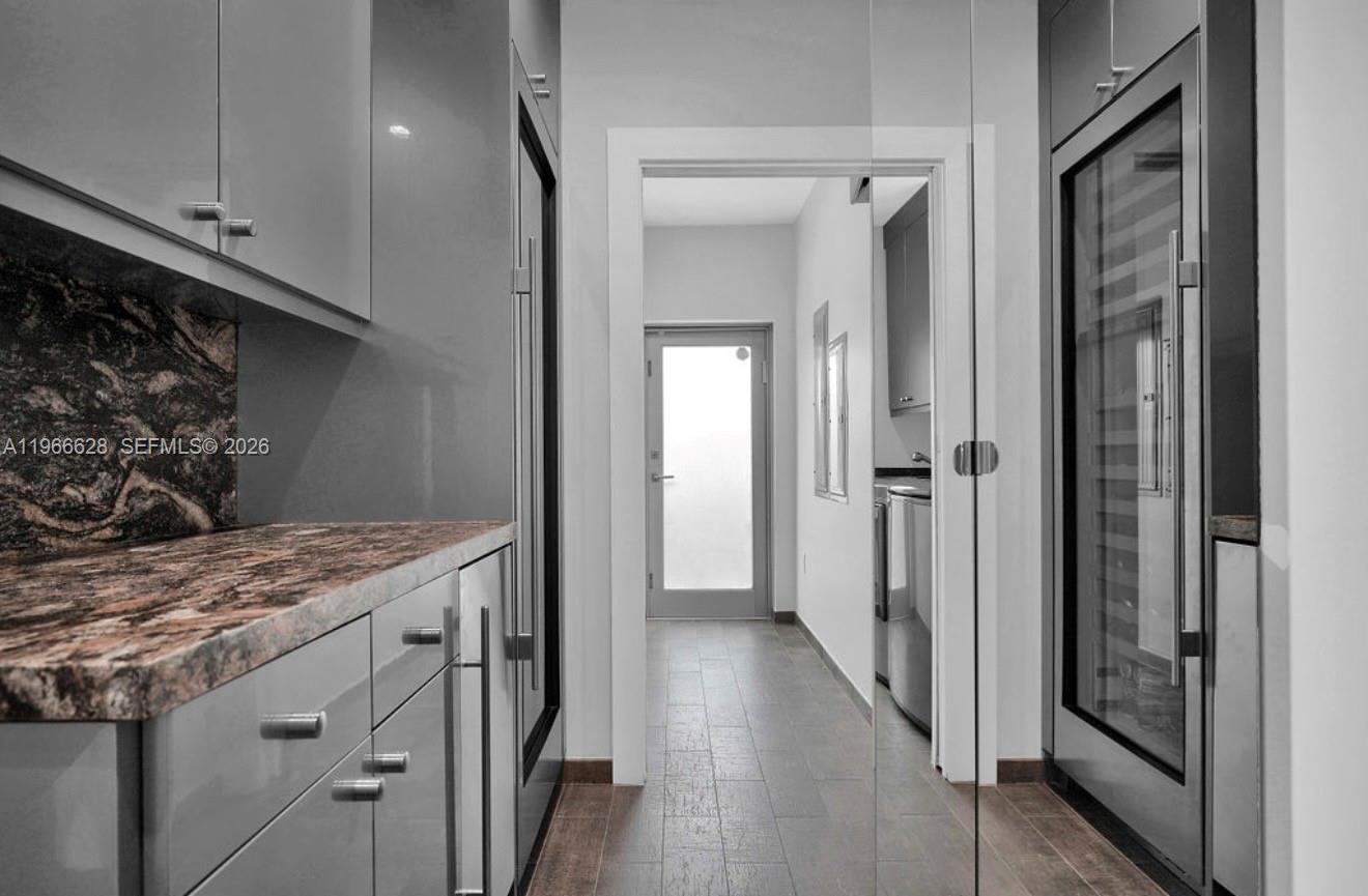 HOLLYWOOD LAKES SECTION - Residential