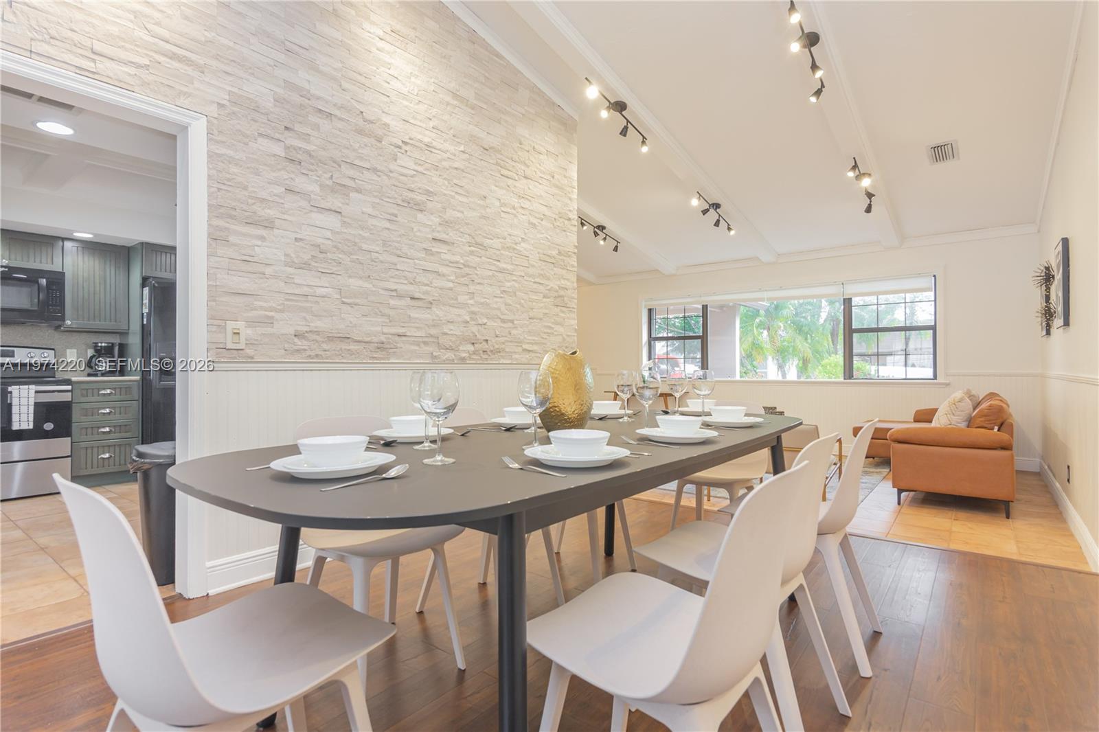 FLAMINGO GARDENS-TAMARIND - Residential