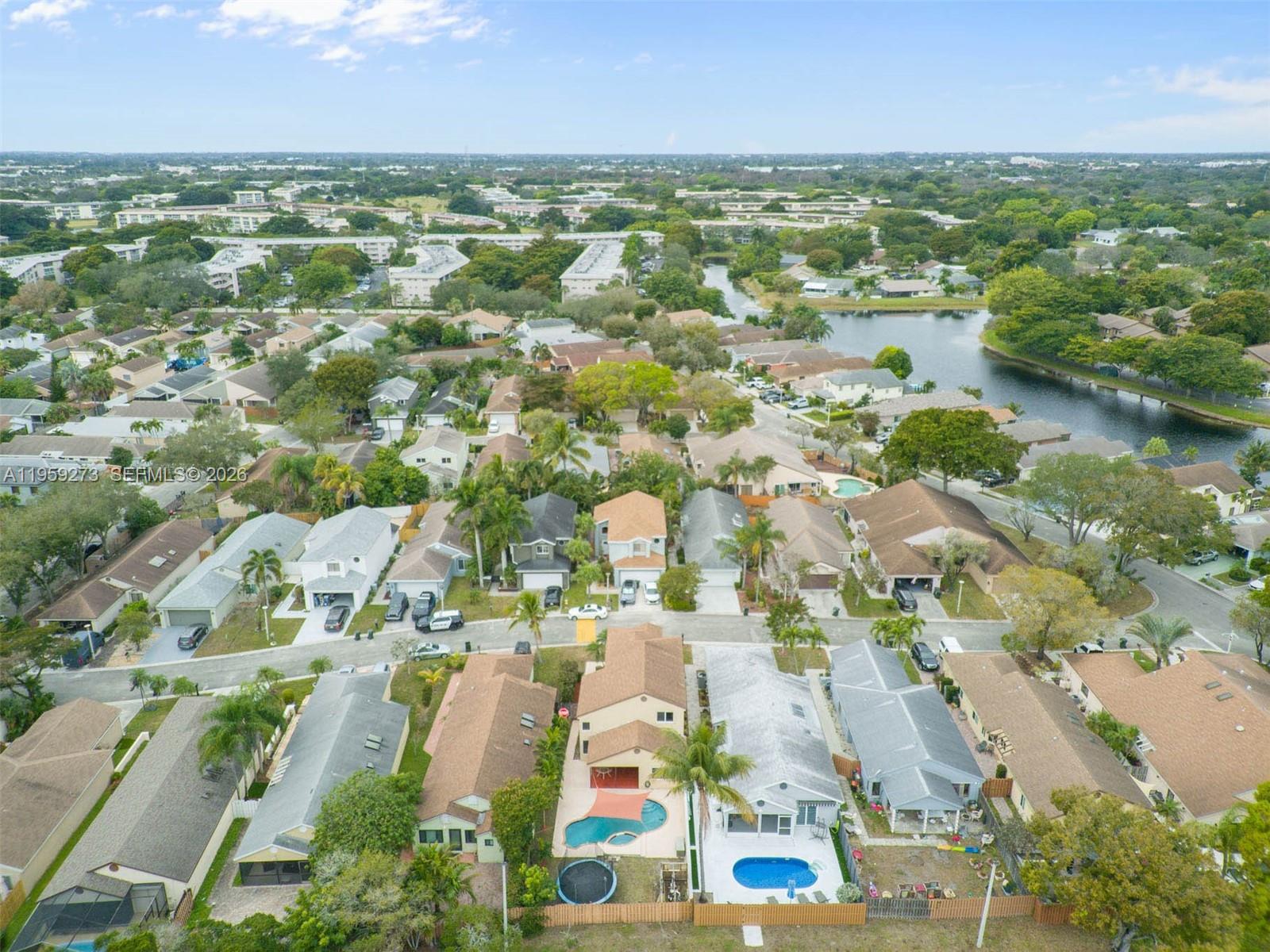 LAKEVIEW HOMES - Residential