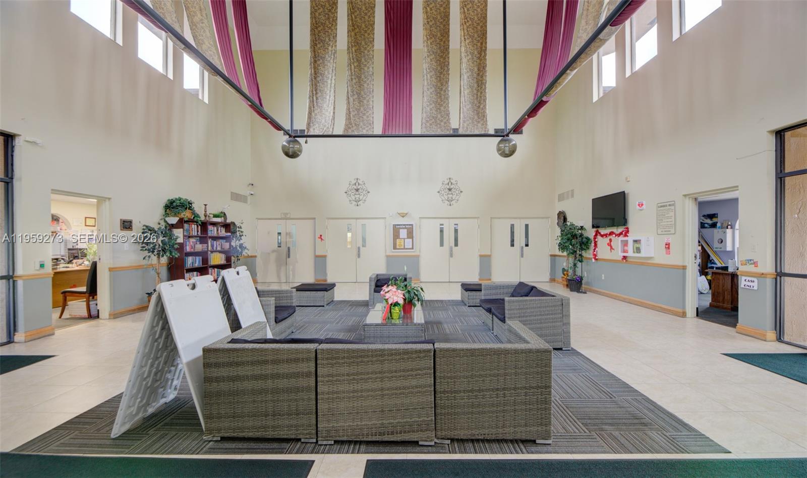 LAKEVIEW HOMES - Residential