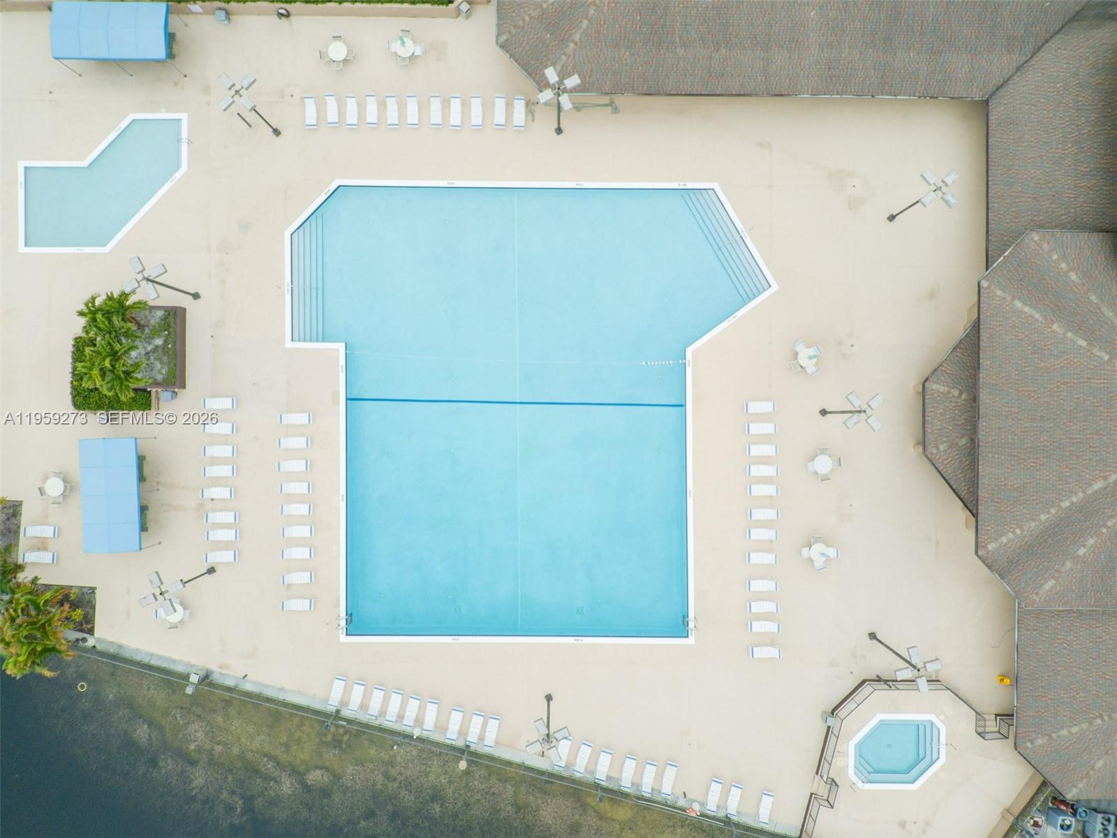 LAKEVIEW HOMES - Residential